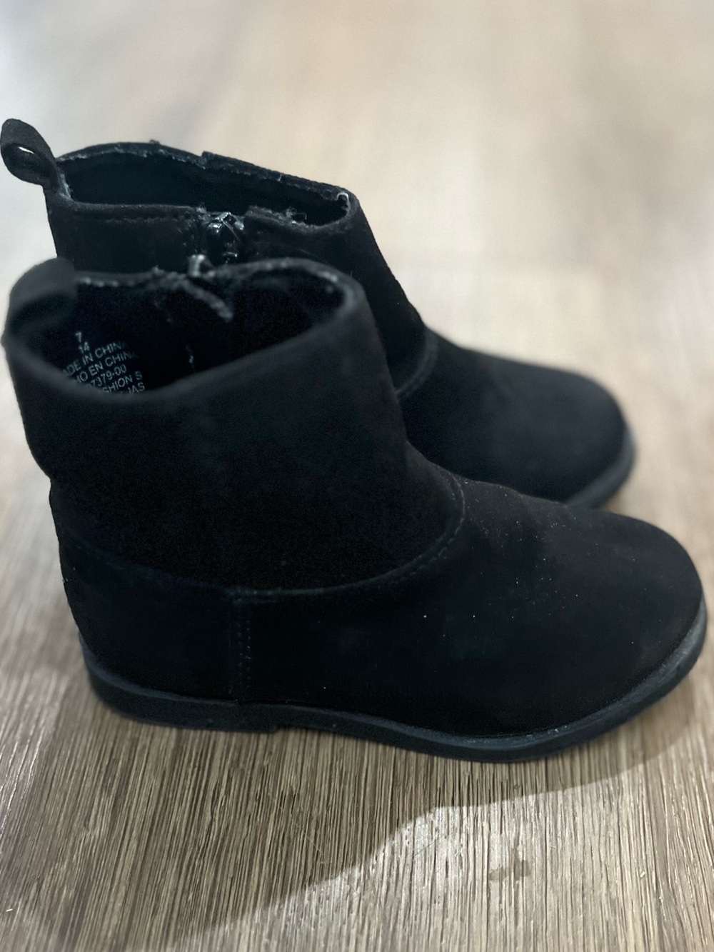 Old Navy Black Kids Ankle Boots